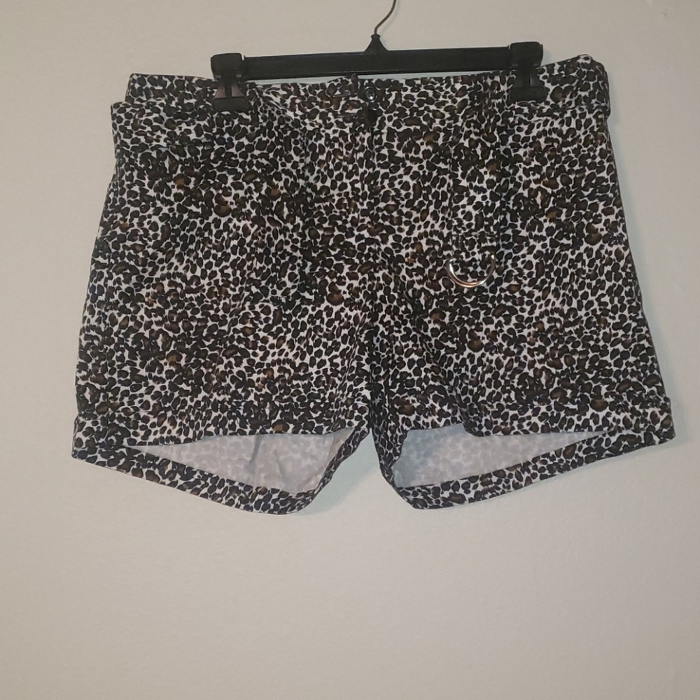 Courtenay safari print shorts